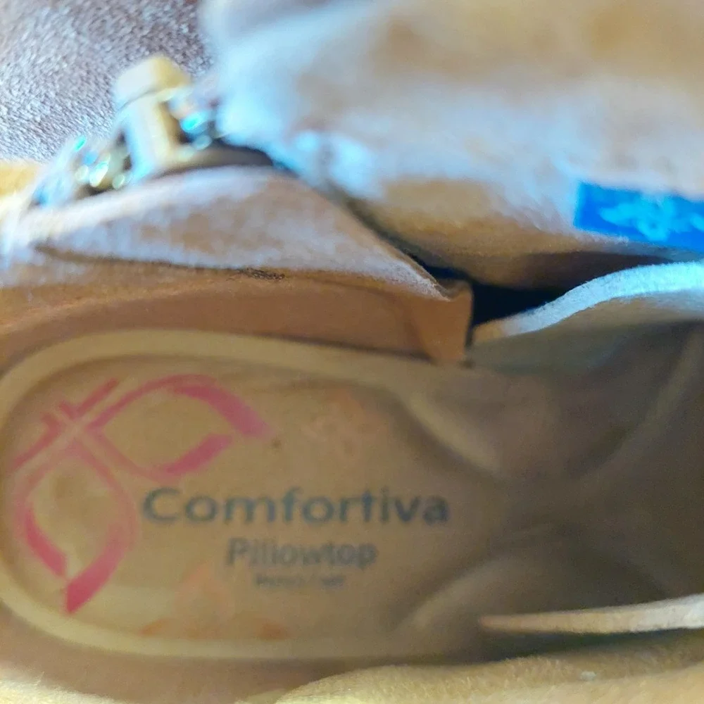 NEW!‎ Comfortiva Women's Brandy Ankle Boot Brown Waterproof Suede Size 7 $150